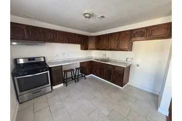 Apt. de 2 Cuartos en Maywood en Los Angeles