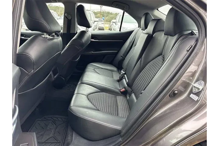 $23557 : Toyota Camry 2023 SE Nightsh image 7