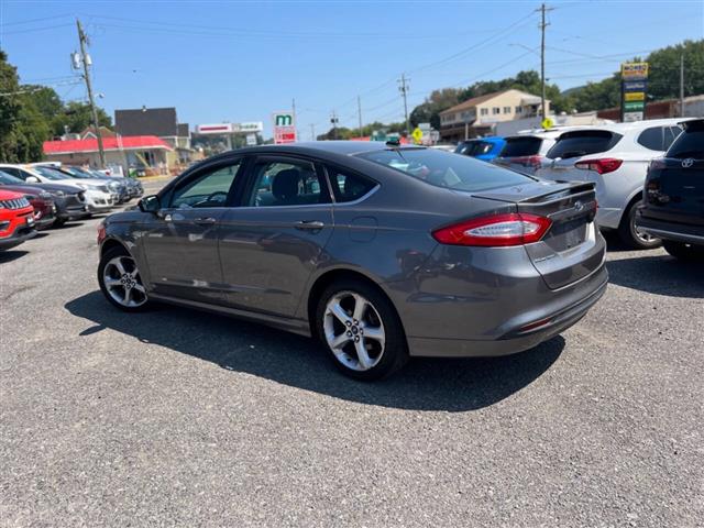 $7990 : 2014 Fusion image 5