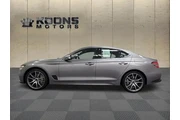 $27500 : Genesis G70 2024 2.5T Standa thumbnail