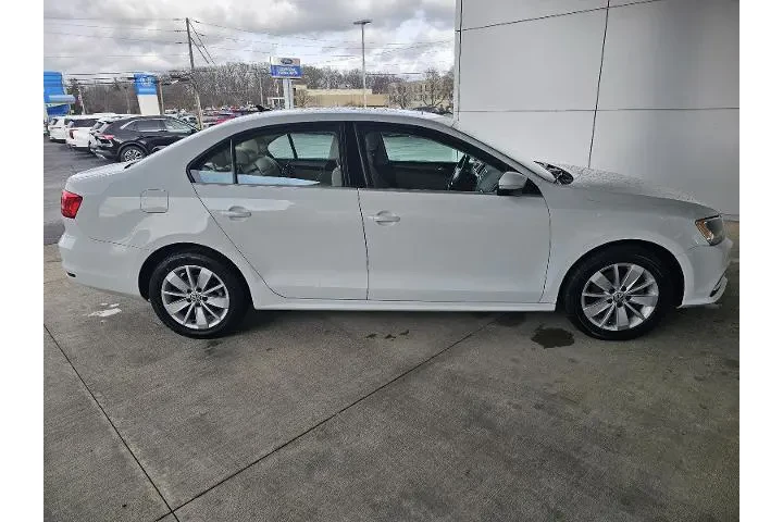 $8990 : Volkswagen Jetta 2015 TDI S image 7