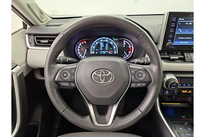 $33998 : Toyota RAV4 2021 AWD Limited image 10