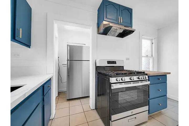 $2150 : 1bd 1ba image 8