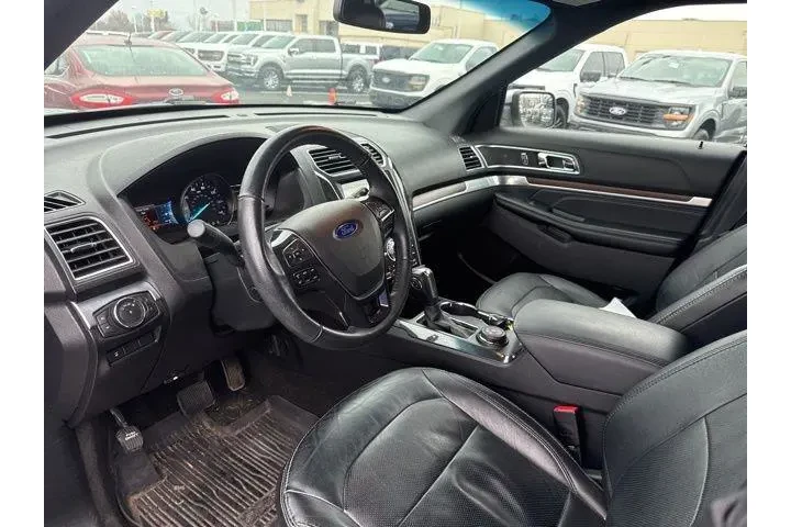 $19000 : Ford Explorer 2018 AWD Limit image 9