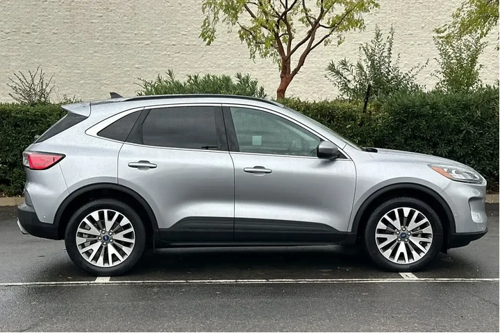 $22499 : Ford Escape 2021 AWD Titaniu image 9