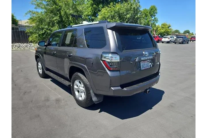 $39995 : Toyota 4Runner 2021 4x4 SR5 image 5