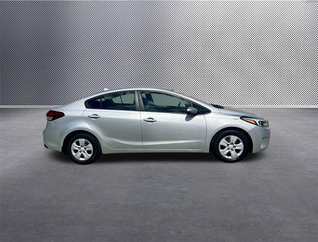 $14781 : 2018 Forte LX image 9