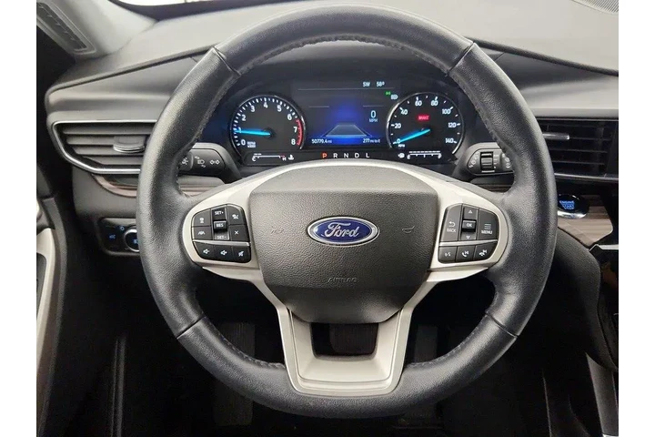 $30998 : Ford Explorer 2023 AWD Limit image 10