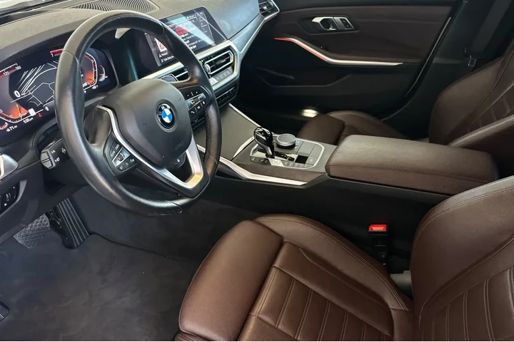 $29900 : BMW 3 Series 2022 330i 4dr S image 9