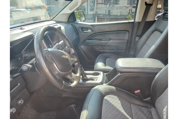 $23900 : 2018 Colorado Z71 image 5