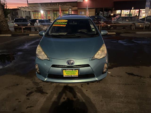 $13999 : 2012 Prius c Four image 3