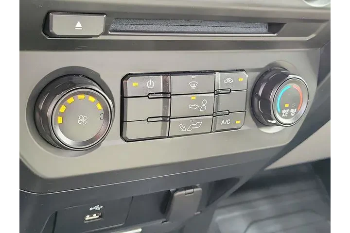 $18900 : Ford F-150 2018 4x2 XLT 2dr image 10