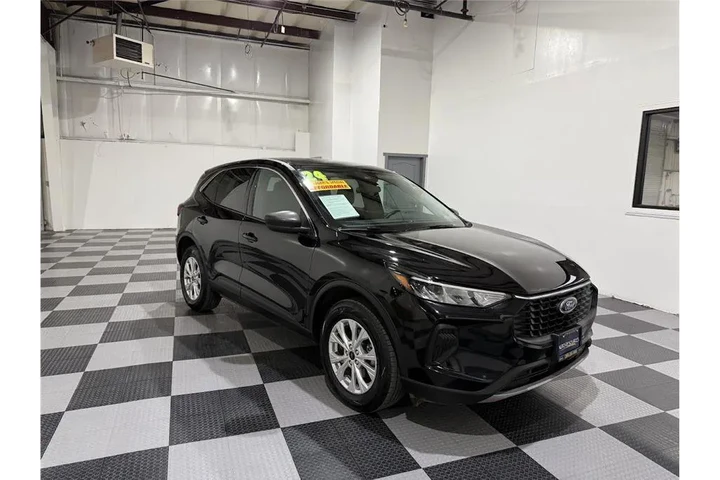 $23299 : Escape 2024 image 1