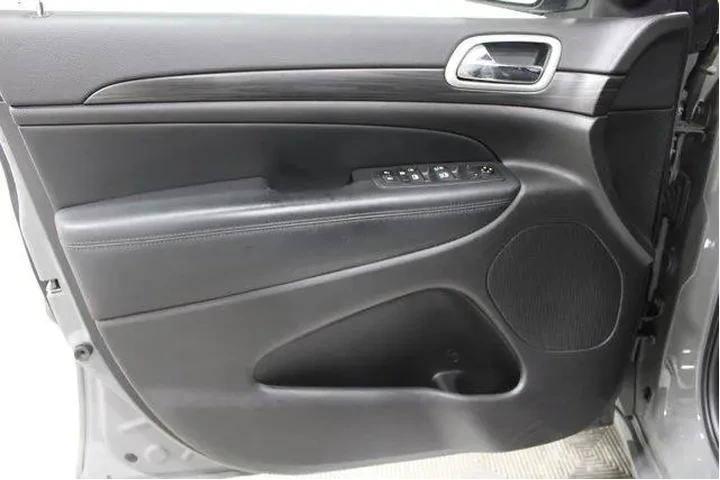 $26959 : Jeep Grand Cherokee 2021 4x4 image 6