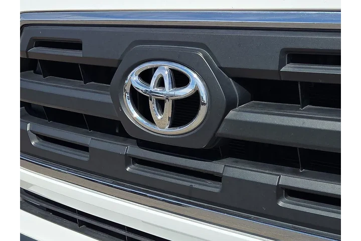 $25725 : Toyota Tacoma 2017 4x2 TRD S image 7