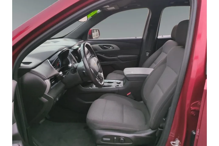 $30277 : Chevrolet Traverse 2022 LT C image 9