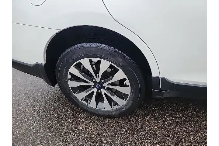 $15000 : Subaru Outback 2017 AWD 2.5i image 4