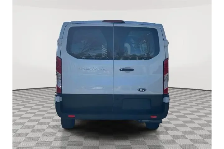 $30959 : Ford Transit 2024 250 3dr SW image 6
