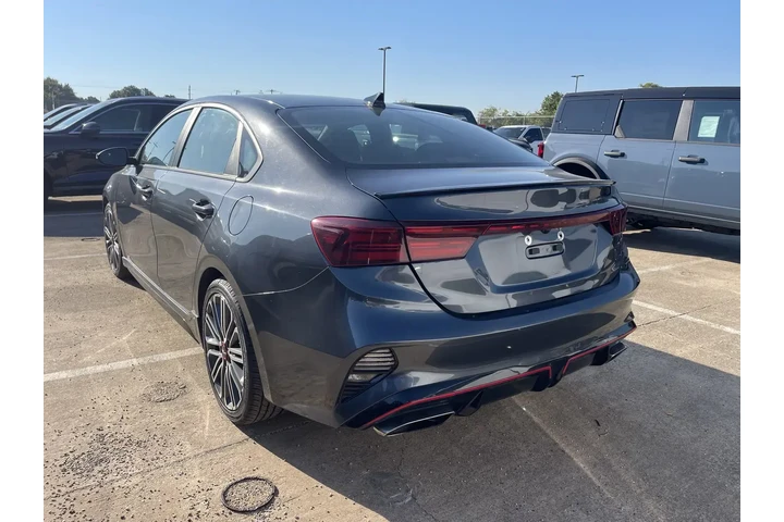 $20459 : Kia Forte 2023 GT 4dr Sedan image 4