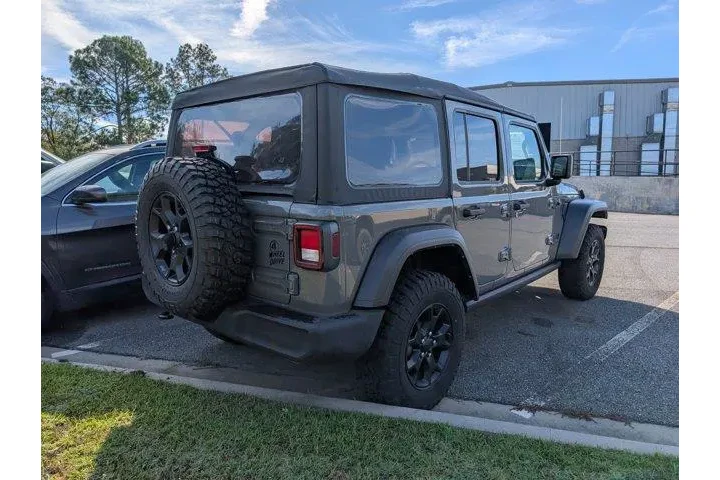 $33504 : Jeep Wrangler Unlimited 2022 image 2