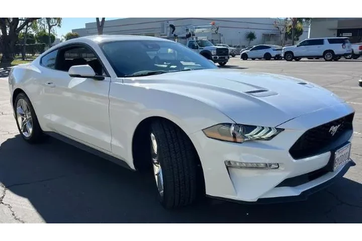 $29800 : Ford Mustang 2021 EcoBoost 2 image 2