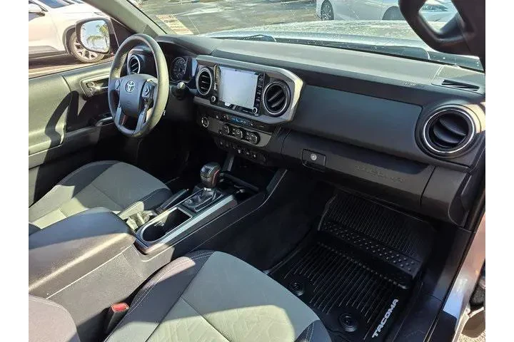 $31995 : Toyota Tacoma 2020 4x2 TRD O image 9