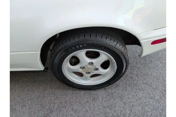 $14995 : Mazda MX-5 Miata 1991 2dr Co image 9