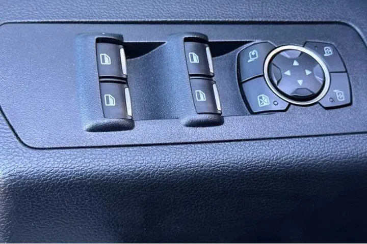 $39995 : Ford F-150 2017 4x4 Raptor 4 image 9