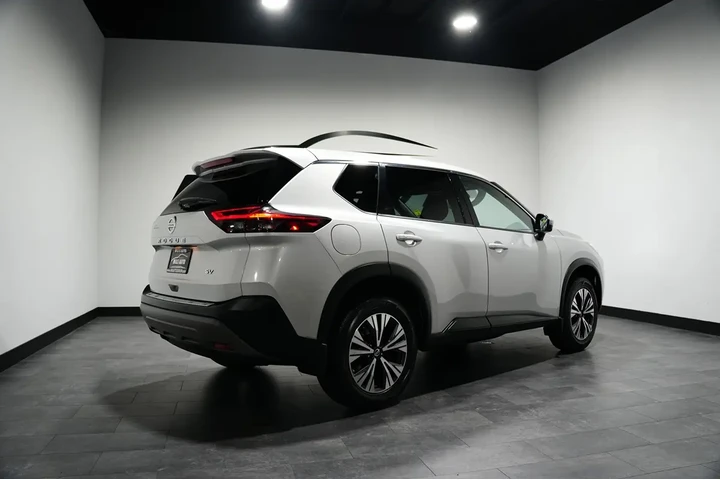 $17740 : 2021 Rogue image 7