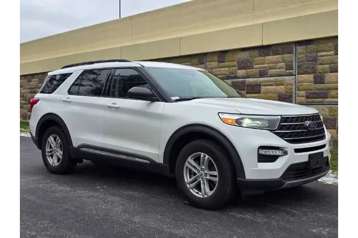 $18950 : Ford Explorer 2021 AWD XLT 4 image 5