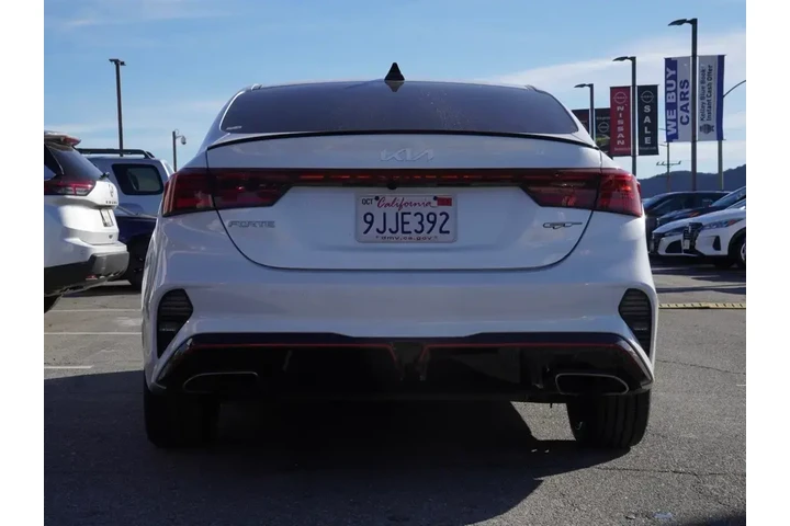 $20850 : Kia Forte 2024 GT 4dr Sedan image 5