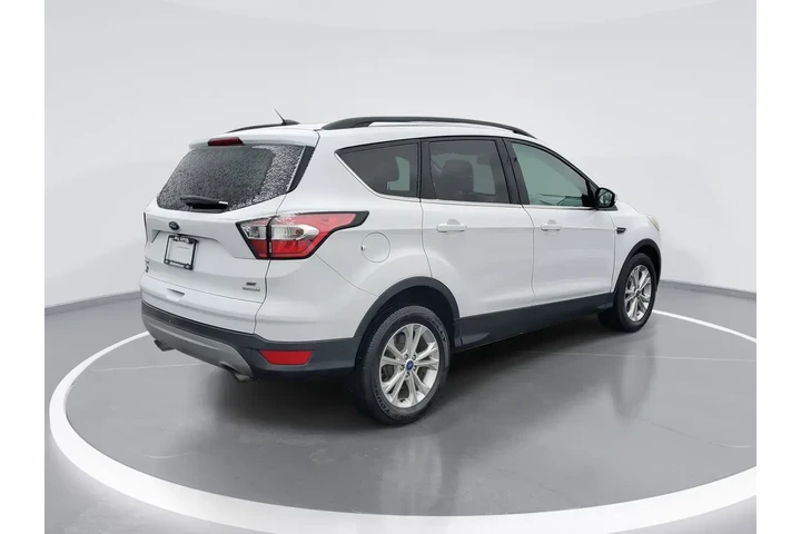 $10900 : Ford Escape 2017 SE 4dr SUV image 4