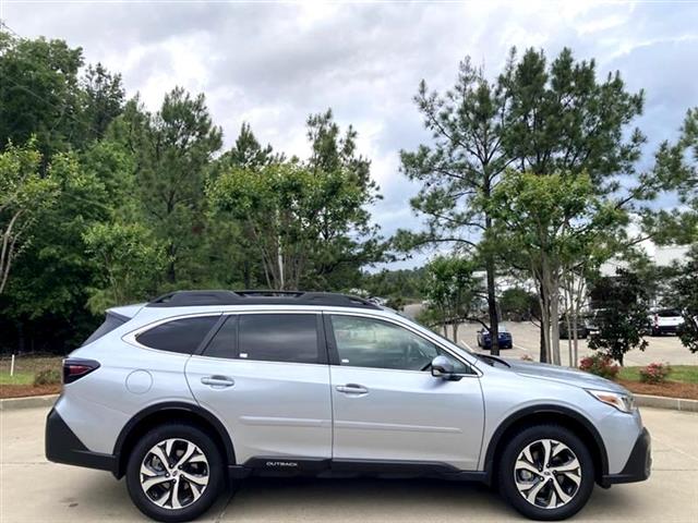 $25899 : 2020 Outback Limited XT image 7