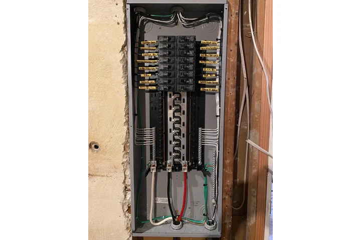 ELECTRICIAN 24 HRS image 1