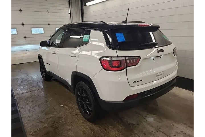 $20693 : Jeep Compass 2022 4x4 Latitu image 4