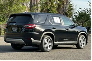 $36998 : Honda Pilot 2025 EX-L 4dr SU thumbnail