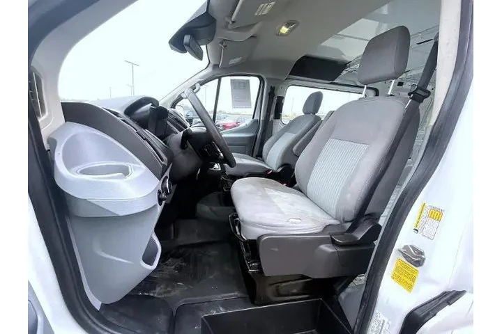 $17945 : Ford Transit 2017 250 3dr LW image 10