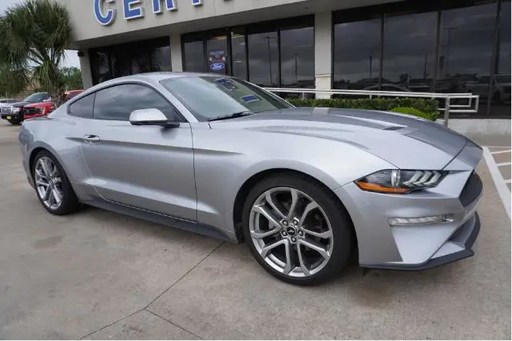 $27888 : Ford Mustang 2022 EcoBoost 2 image 1