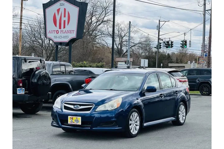 $8500 : 2010 Legacy 2.5i Limited image 3