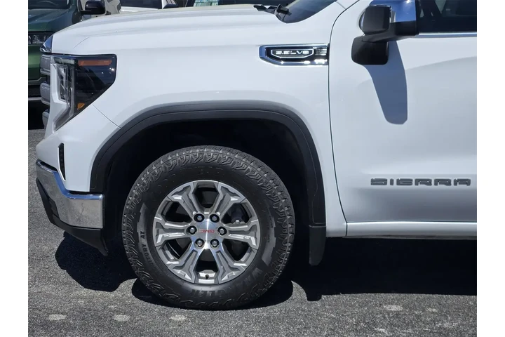$39891 : GMC Sierra 1500 2023 4x4 SLE image 7