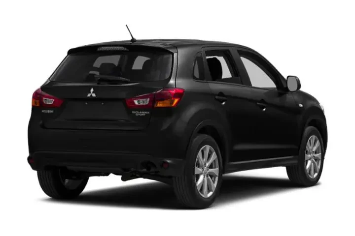 $8244 : Mitsubishi Outlander Sport 2 image 3