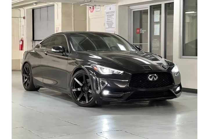 2018 Q60 3.0t LUXE image 7