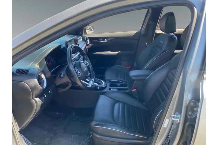 $23936 : Kia Forte 2023 GT-Line 4dr S image 9