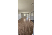 $3395 : 4 bedroom 2 banos se aquilar thumbnail