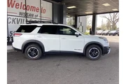 $27487 : Nissan Pathfinder 2023 AWD R thumbnail