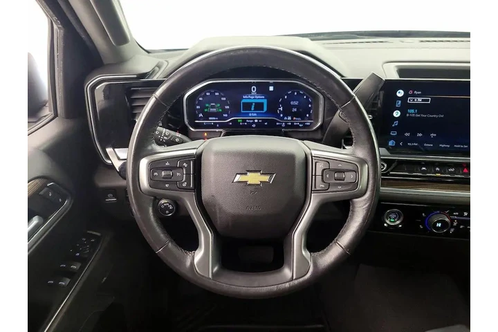 $32998 : Chevrolet Silverado 1500 202 image 10