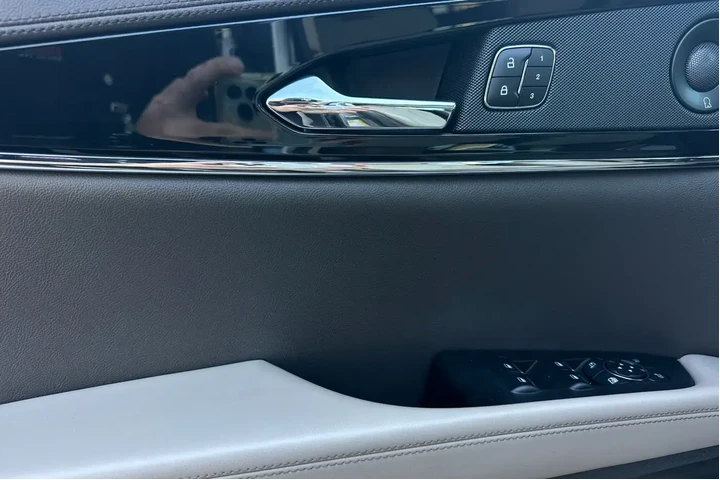 $30900 : Lincoln Nautilus 2021 Reserv image 10