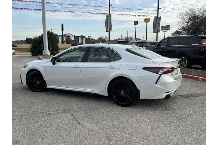 $29854 : Toyota Camry 2024 XSE 4dr Se image 8