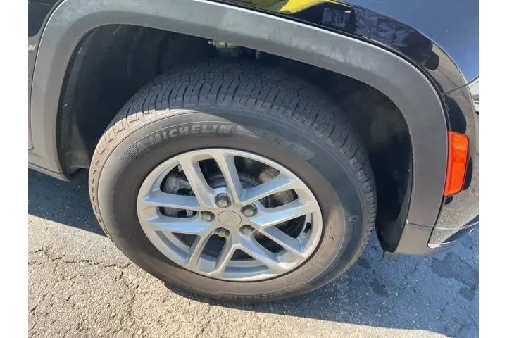 $30899 : Jeep Grand Cherokee L 2024 4 image 8