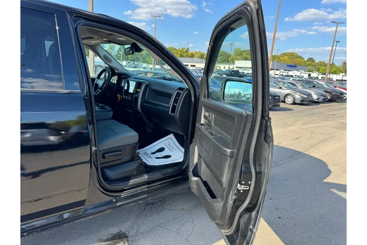 $15980 : 2014 RAM 1500 4WD Crew Cab 14 image 8